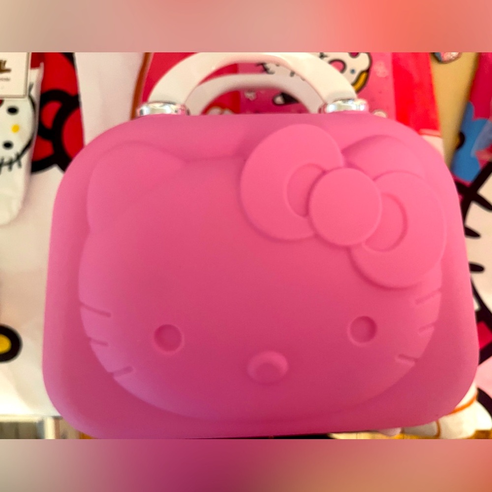 Hello Kitty Pink Travel Case